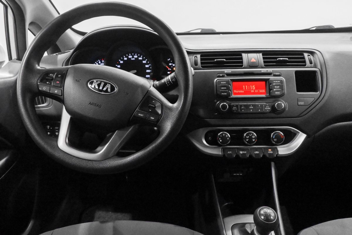 Foto Kia Rio 10