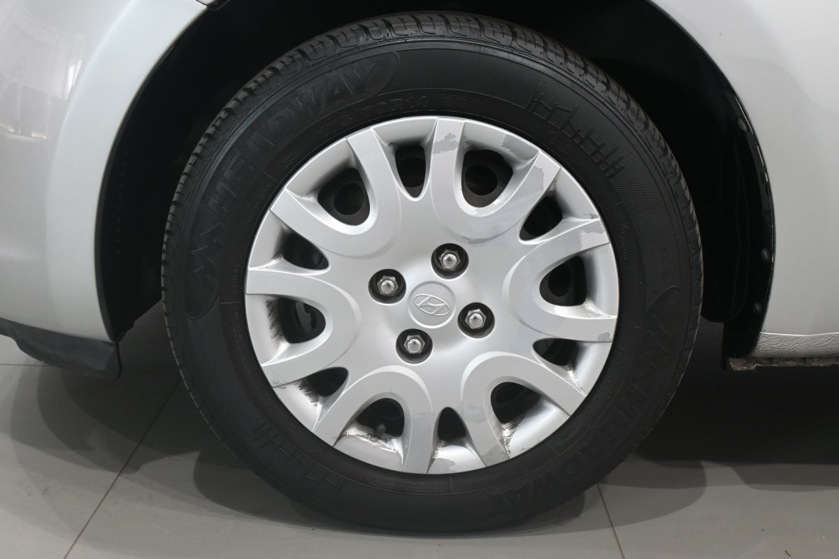 Foto Hyundai i20 24