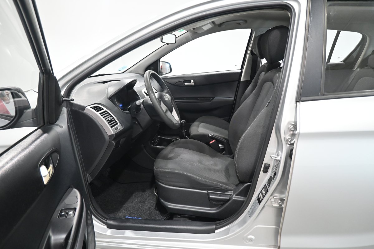 Foto Hyundai i20 10