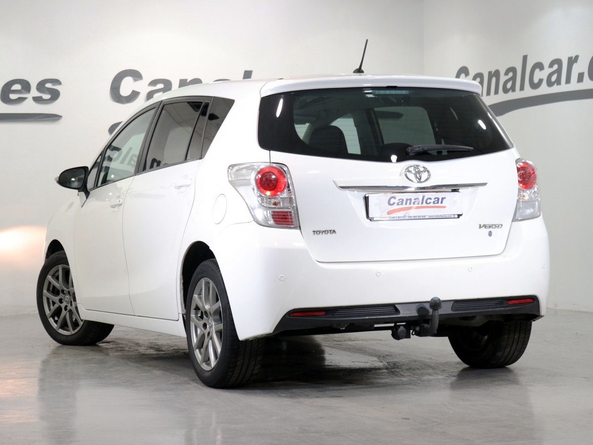 Foto Toyota Verso 6