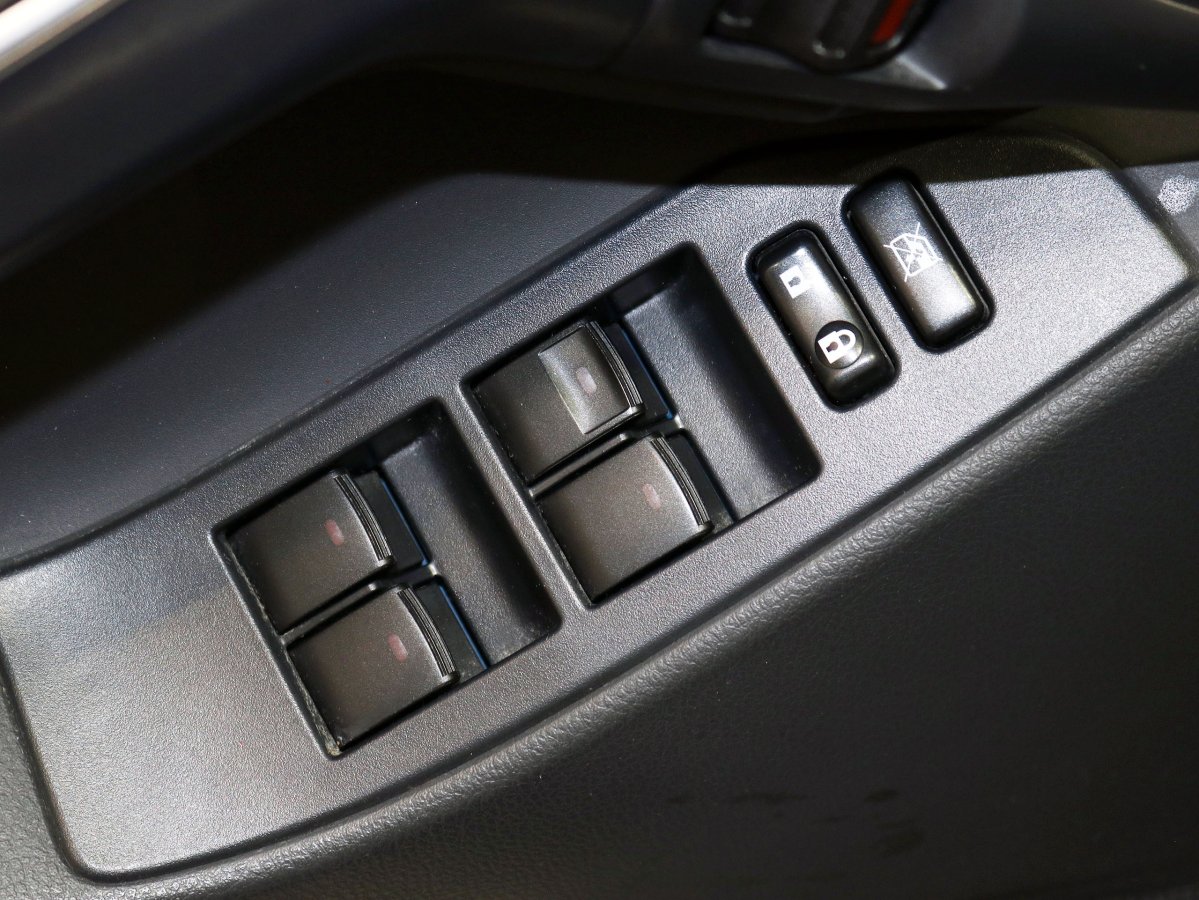 Foto Toyota Verso 26
