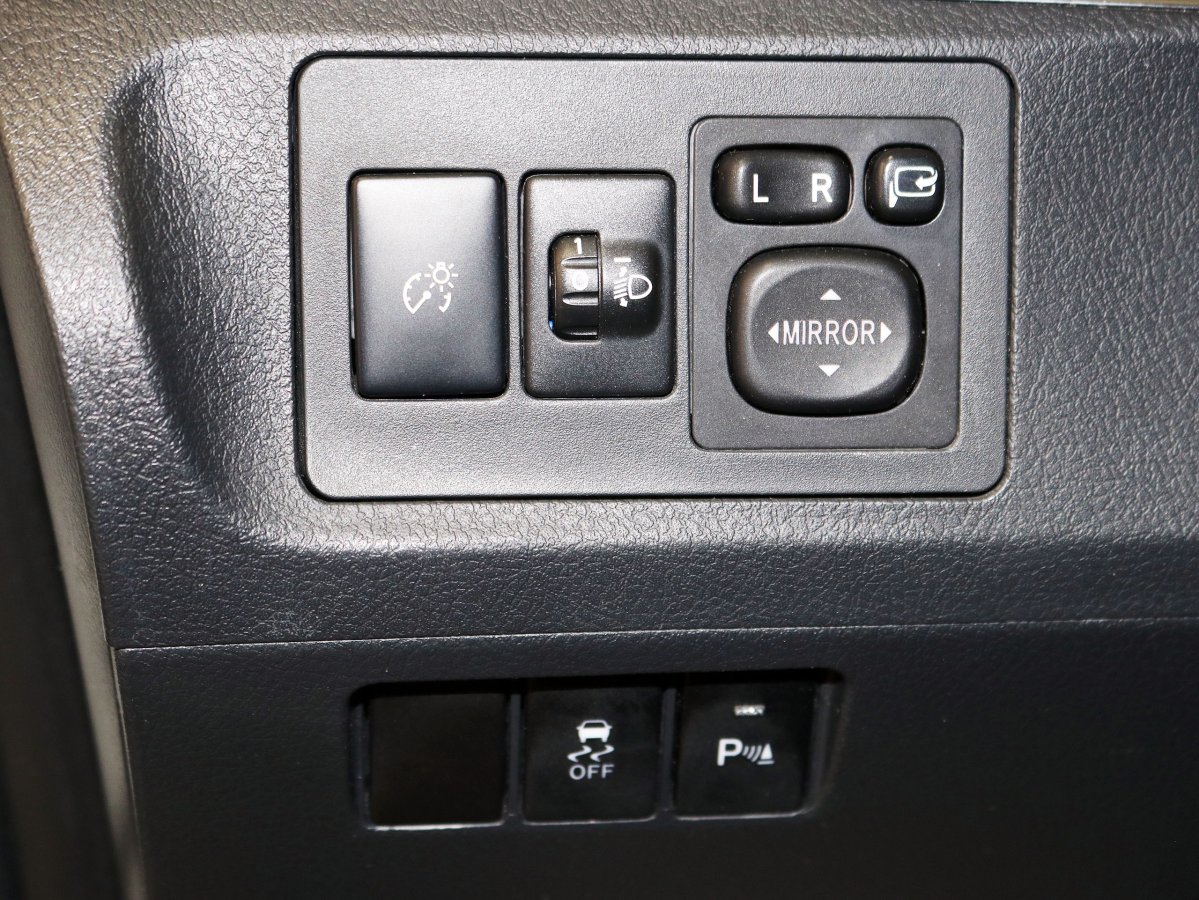 Foto Toyota Verso 27