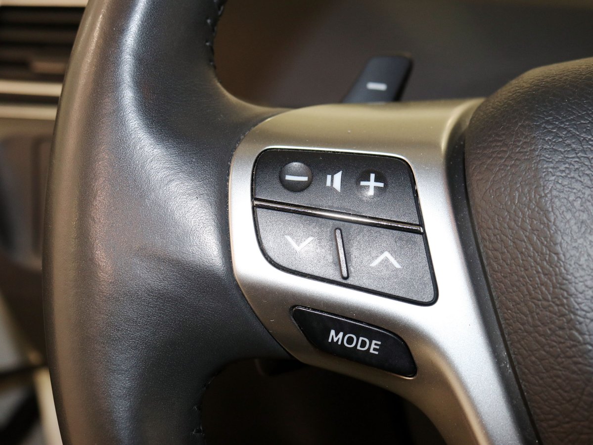 Foto Toyota Verso 30