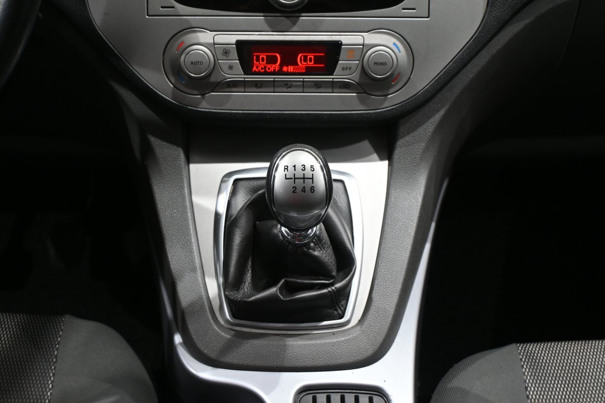 Foto Ford Kuga 17