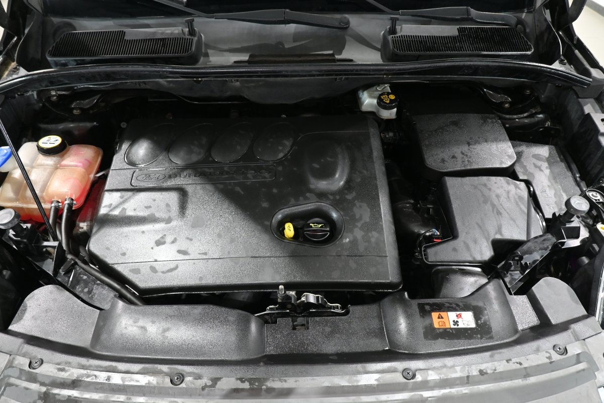 Foto Ford Kuga 7
