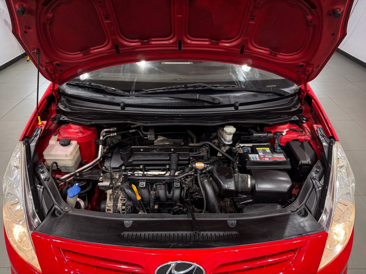 Foto Hyundai i20 7