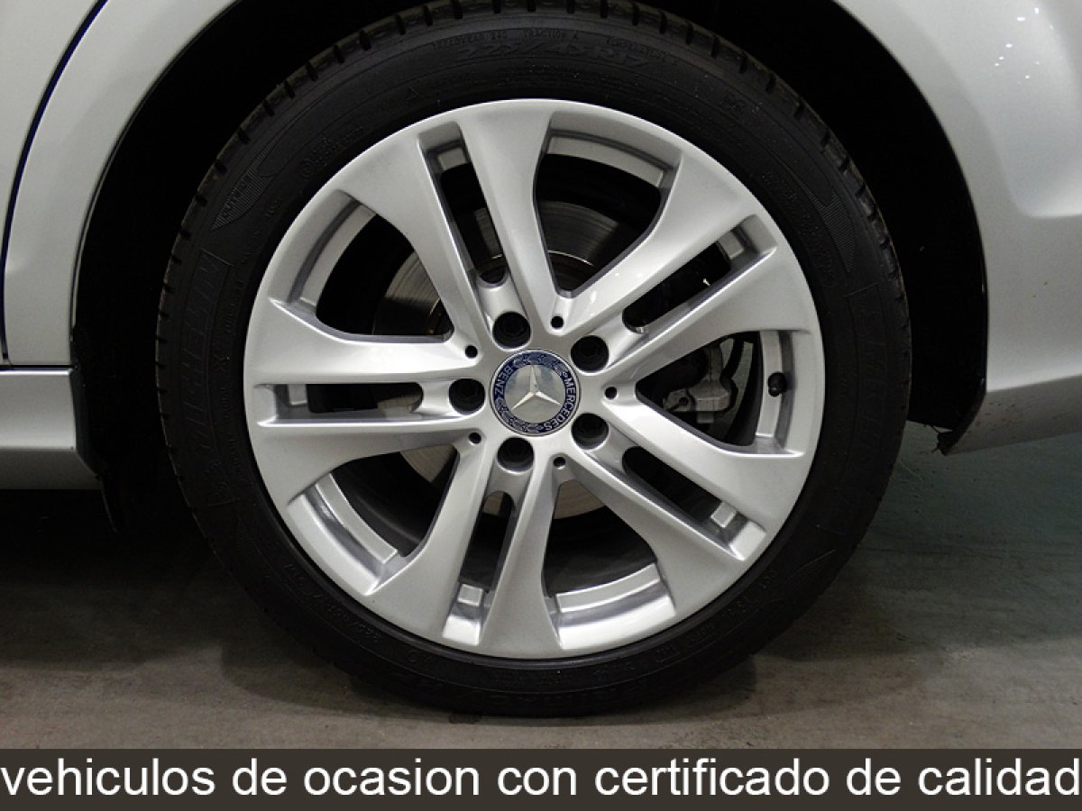 Foto Mercedes-Benz C 220 12