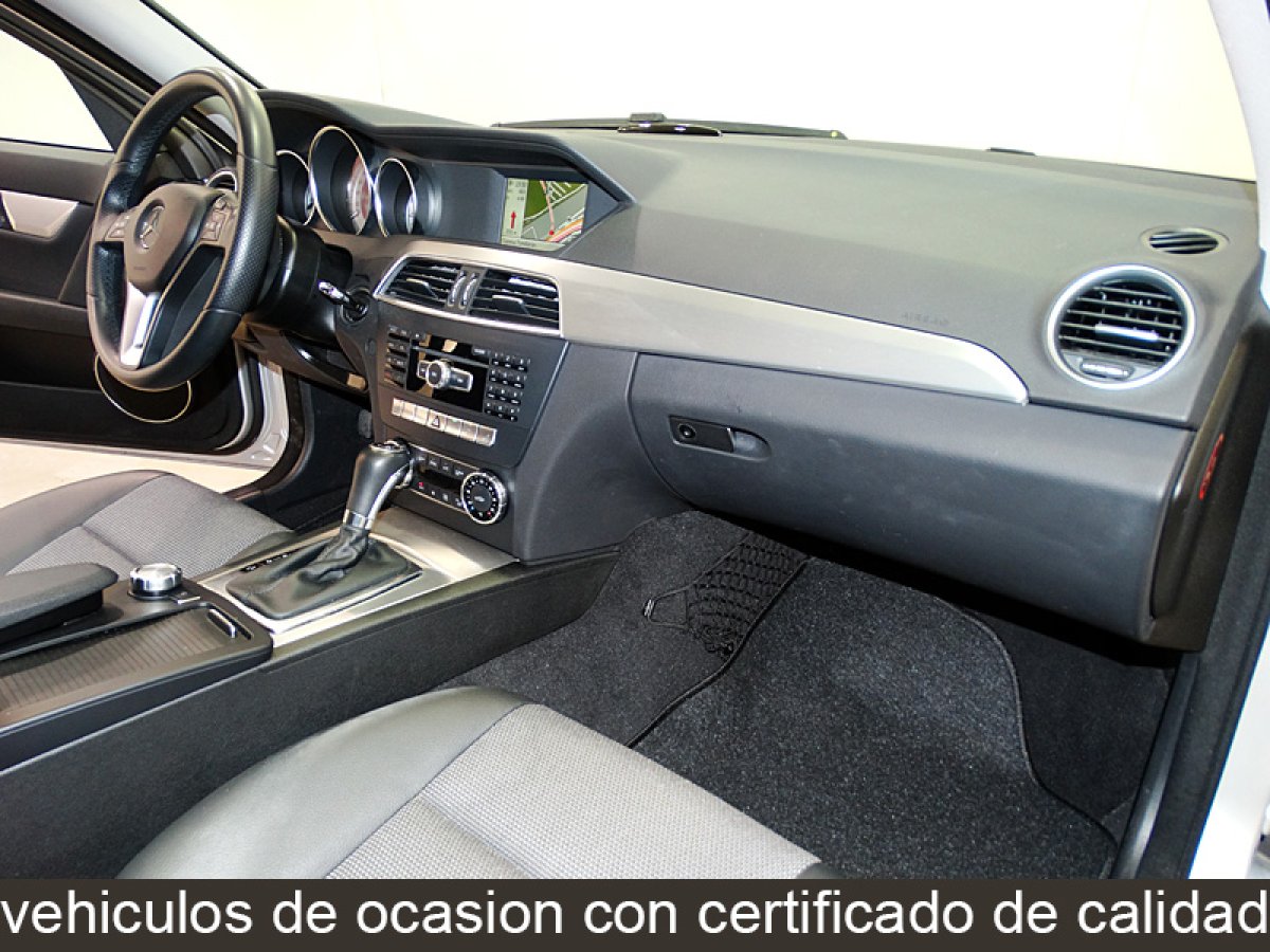 Foto Mercedes-Benz C 220 34