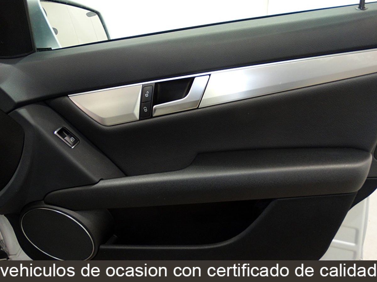 Foto Mercedes-Benz C 220 35