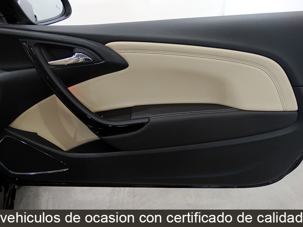 Foto Opel Cascada 34