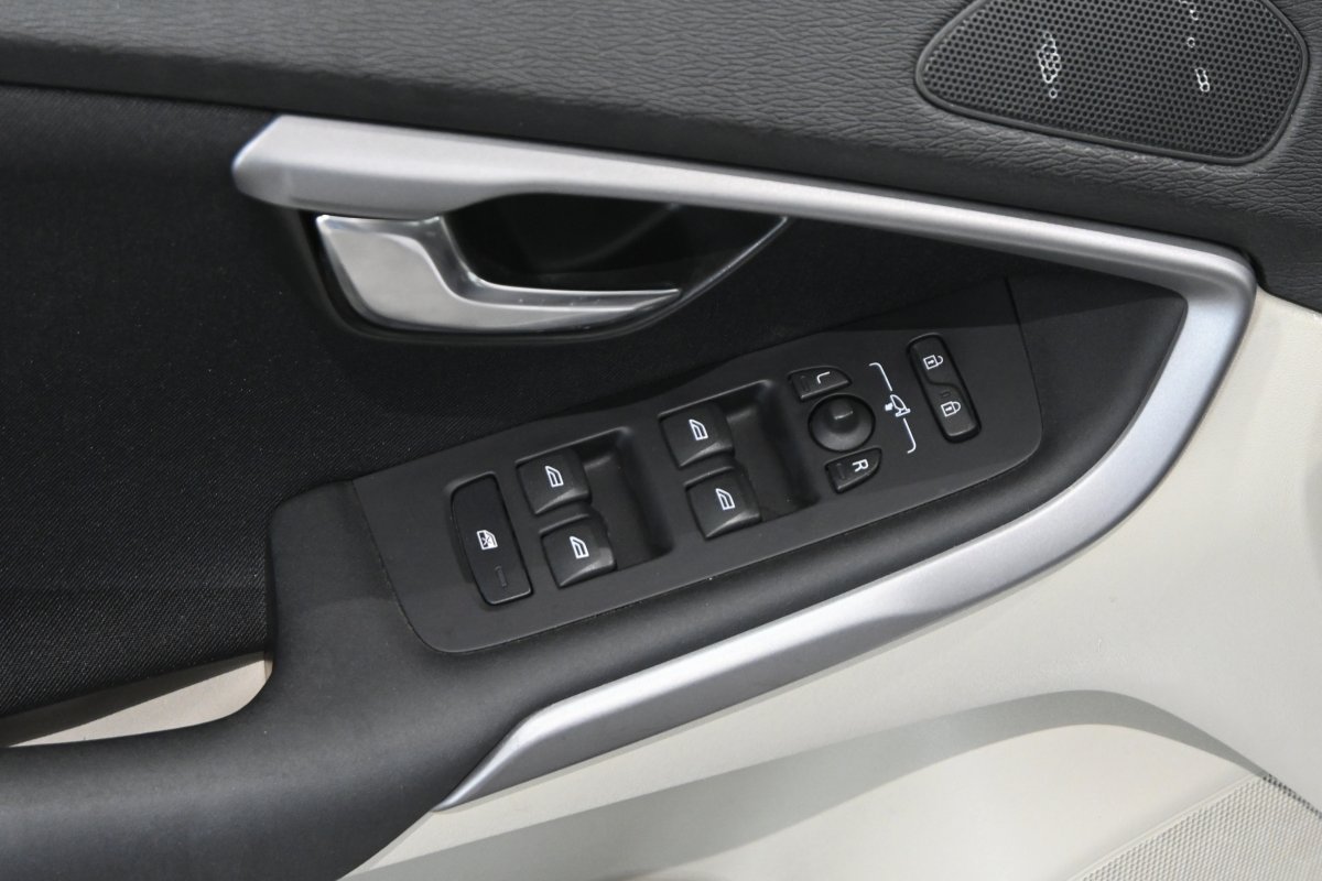Foto Volvo V40 26