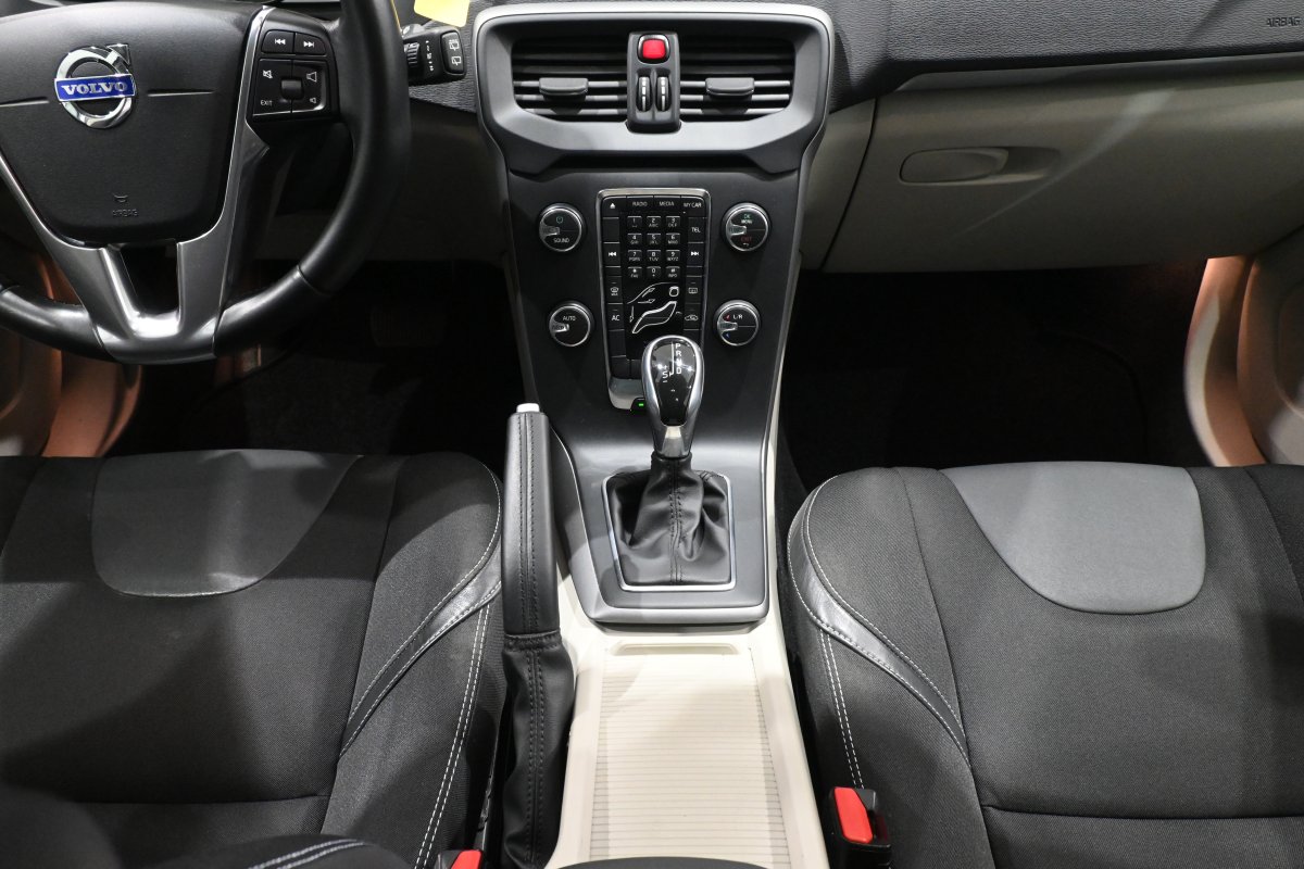 Foto Volvo V40 18