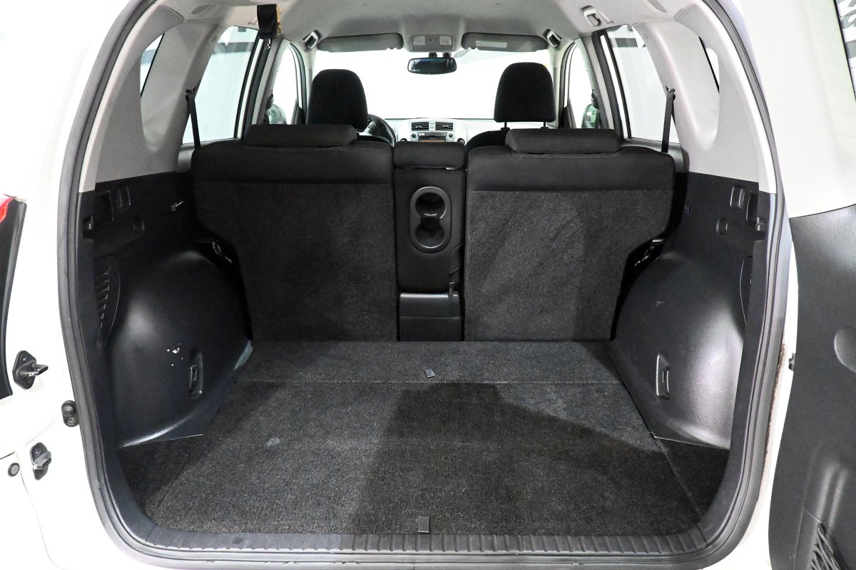 Foto Toyota RAV-4 9