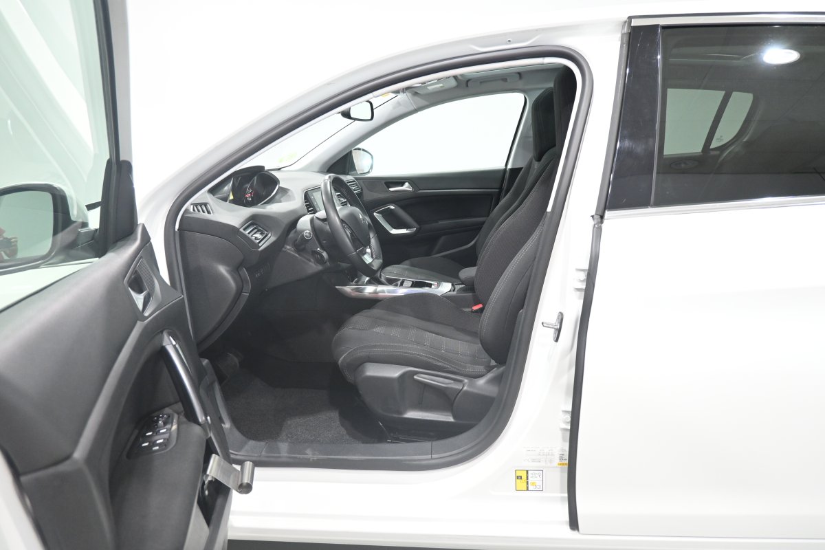 Foto Peugeot 308 10