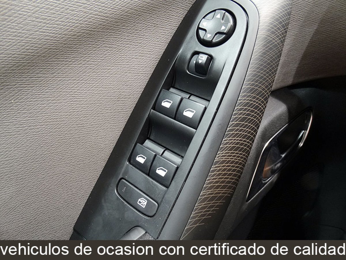 Foto Citroen C4 Grand Picasso 23