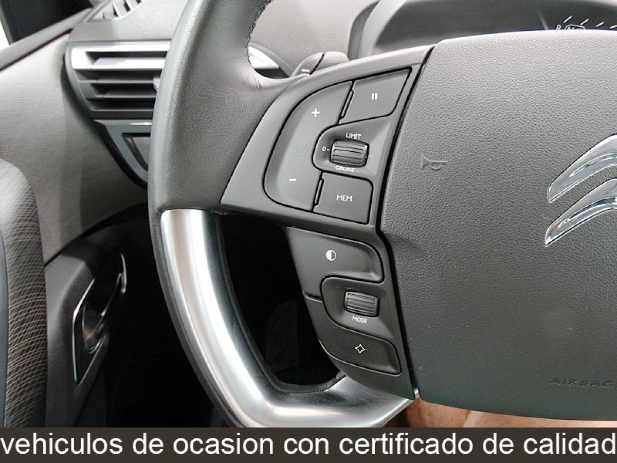 Foto Citroen Grand C4 Picasso 24