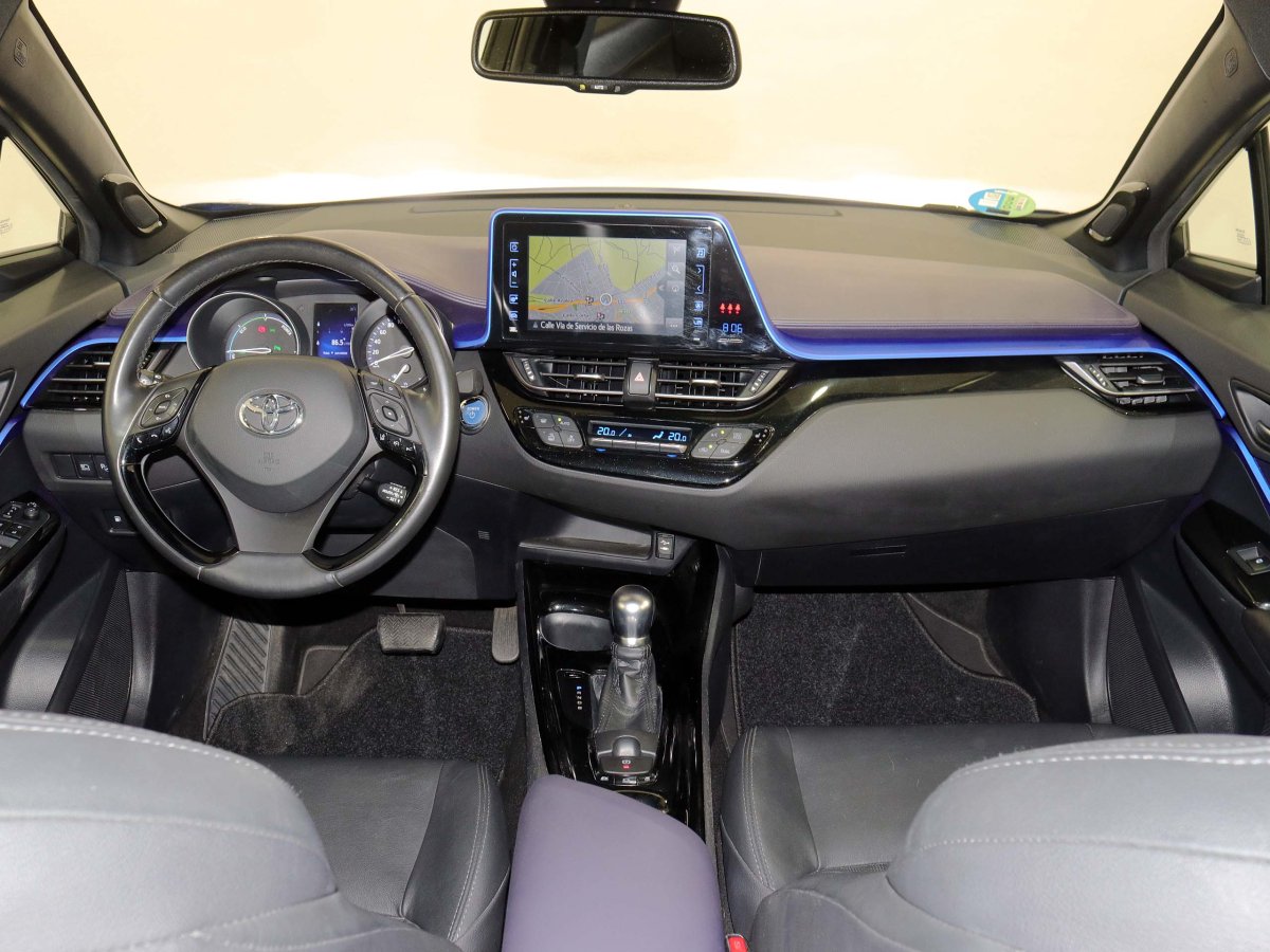 Foto Toyota C-HR 22