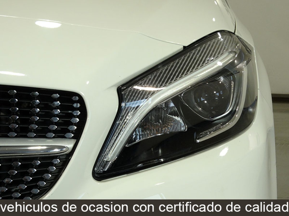 Foto Mercedes-Benz A 200 12