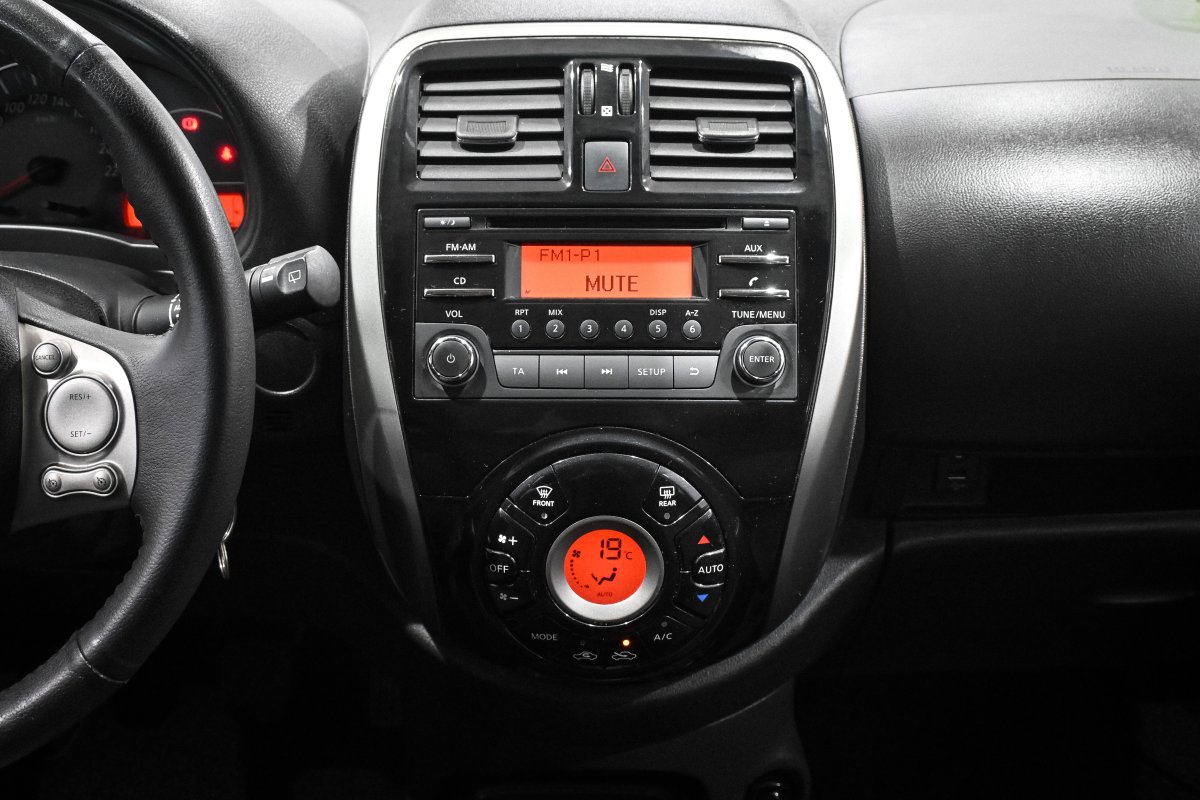 Foto Nissan Micra 13