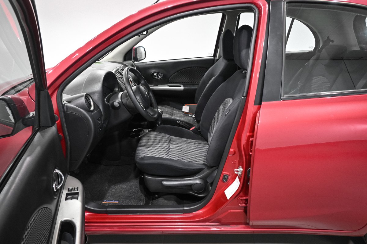 Foto Nissan Micra 10
