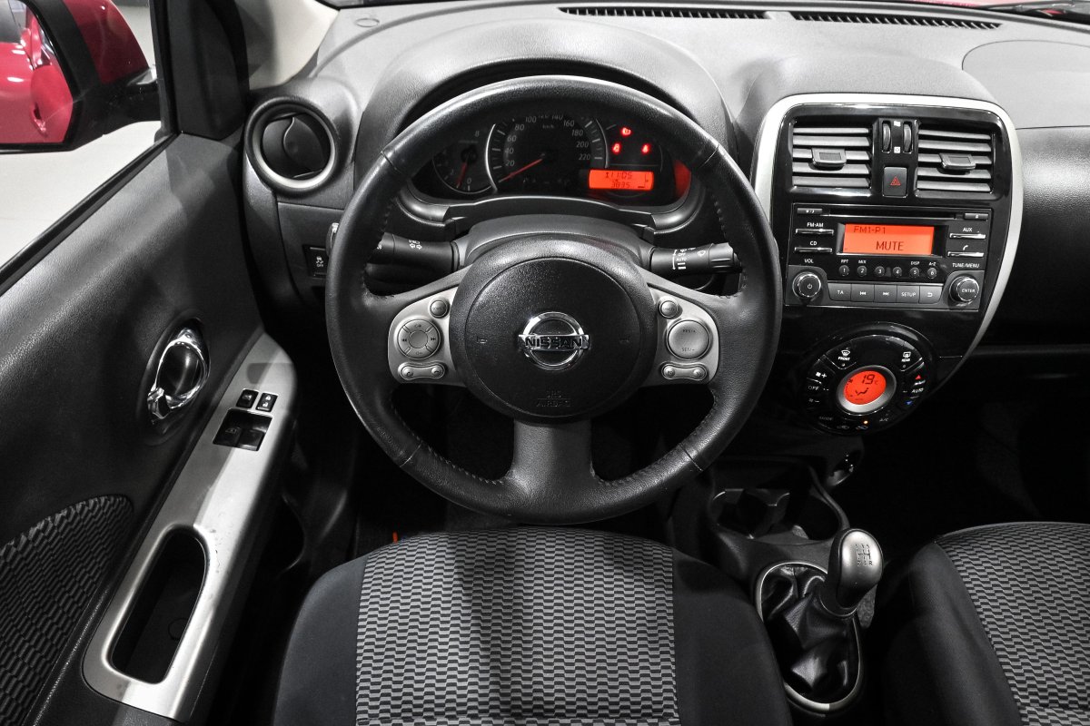 Foto Nissan Micra 15