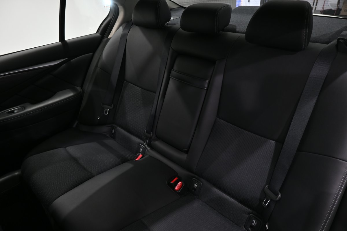 Foto Infiniti Q50 11