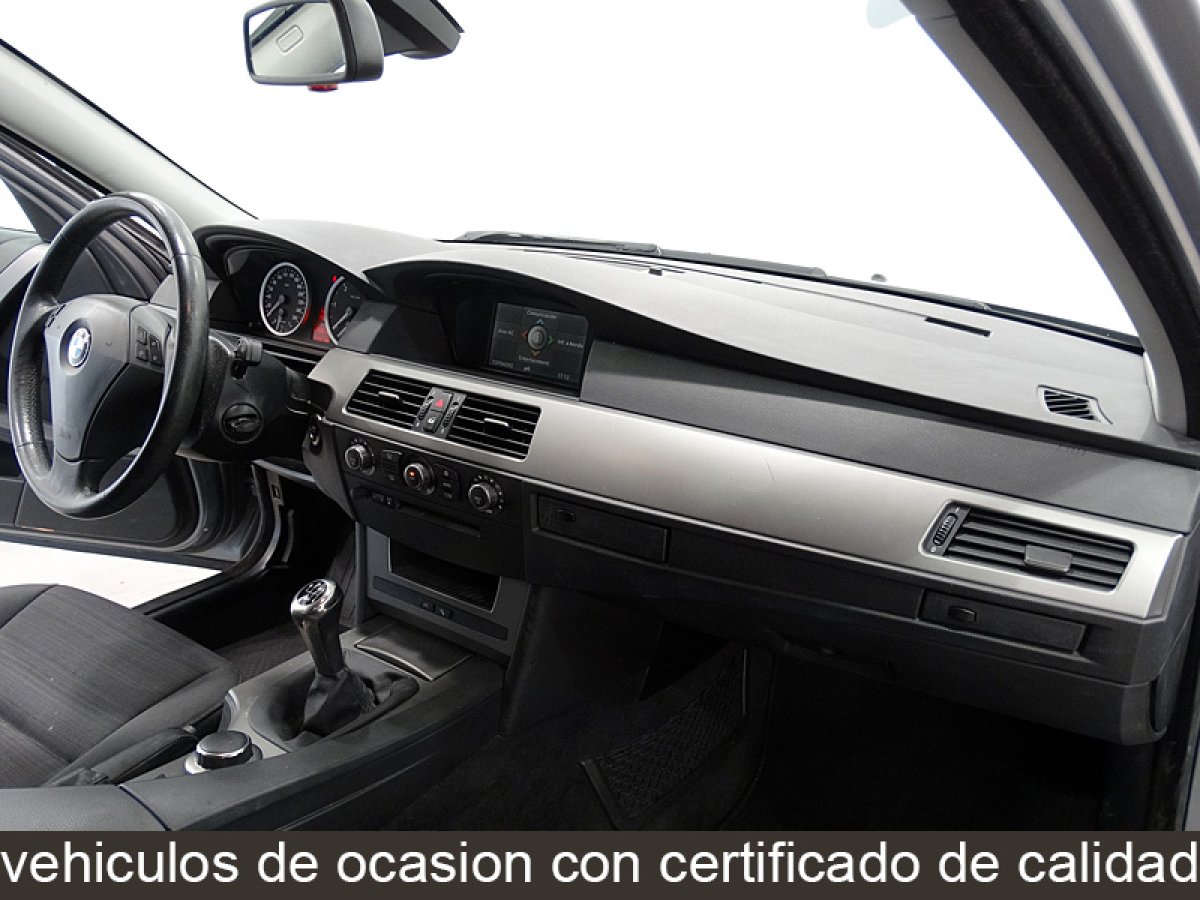 Foto Bmw 520 24
