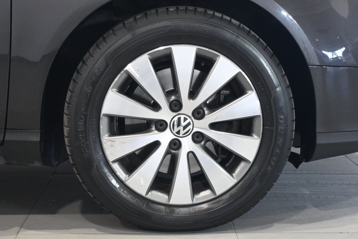 Foto Volkswagen Passat 31
