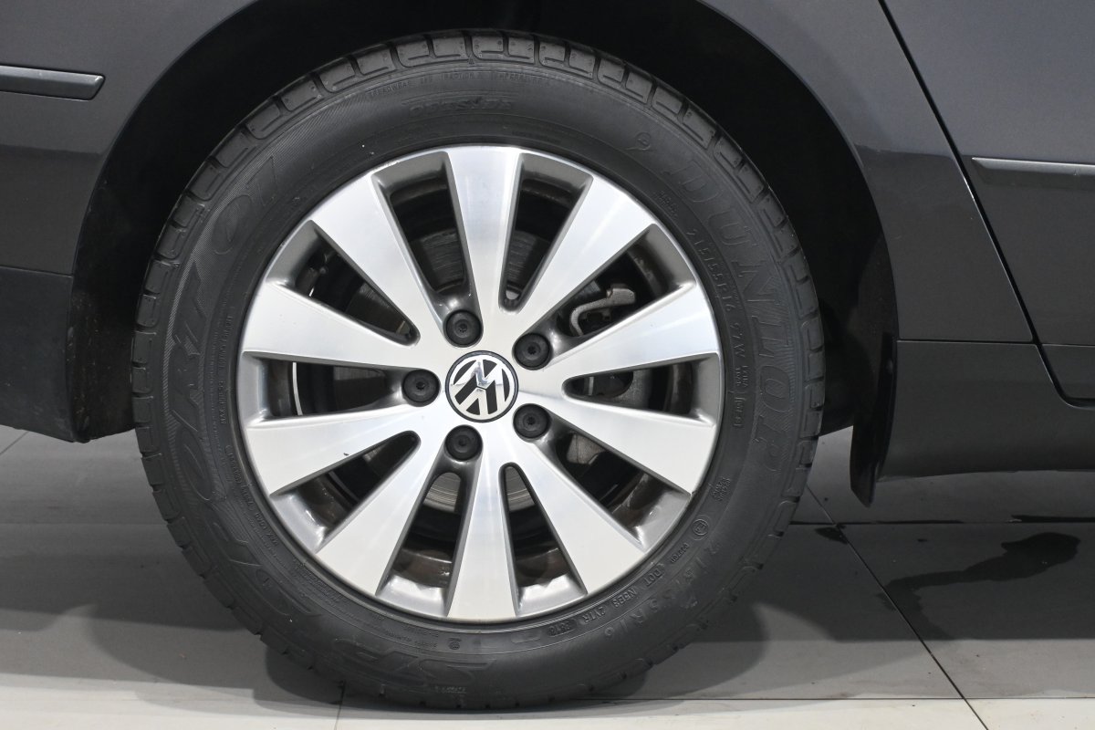 Foto Volkswagen Passat 32