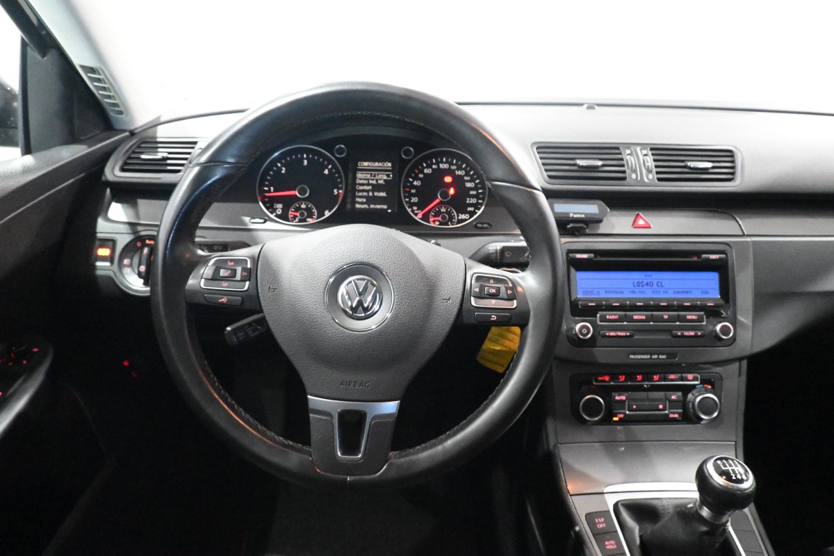 Foto Volkswagen Passat 18