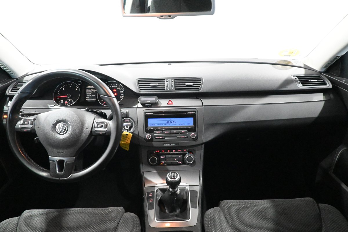 Foto Volkswagen Passat 17