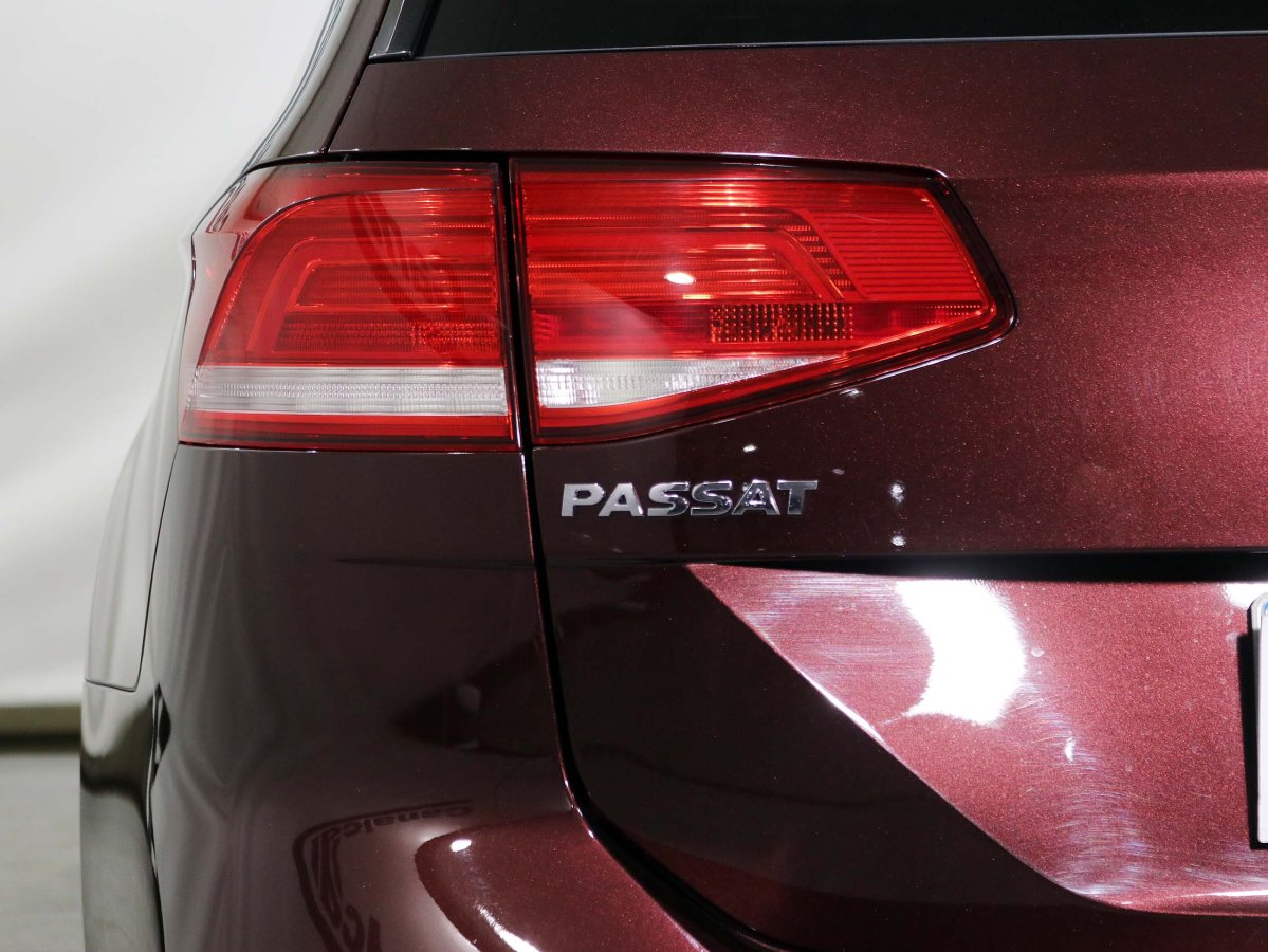 Foto Volkswagen Passat 10