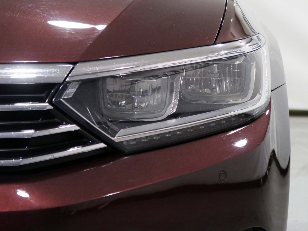 Foto Volkswagen Passat 13