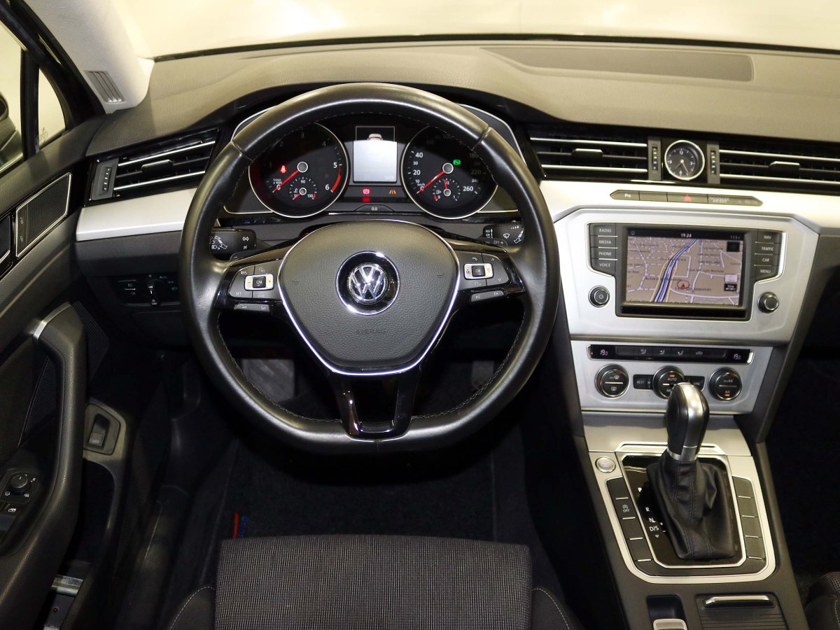 Foto Volkswagen Passat 30