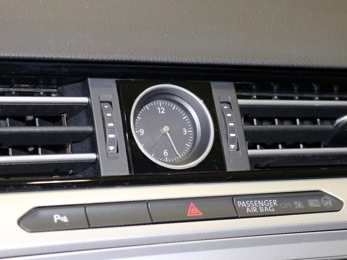 Foto Volkswagen Passat 37