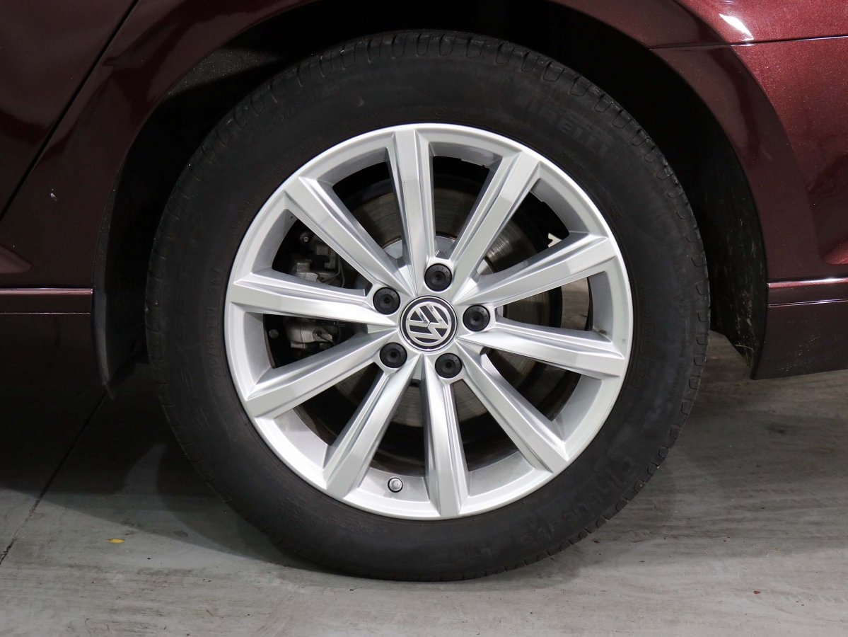Foto Volkswagen Passat 50