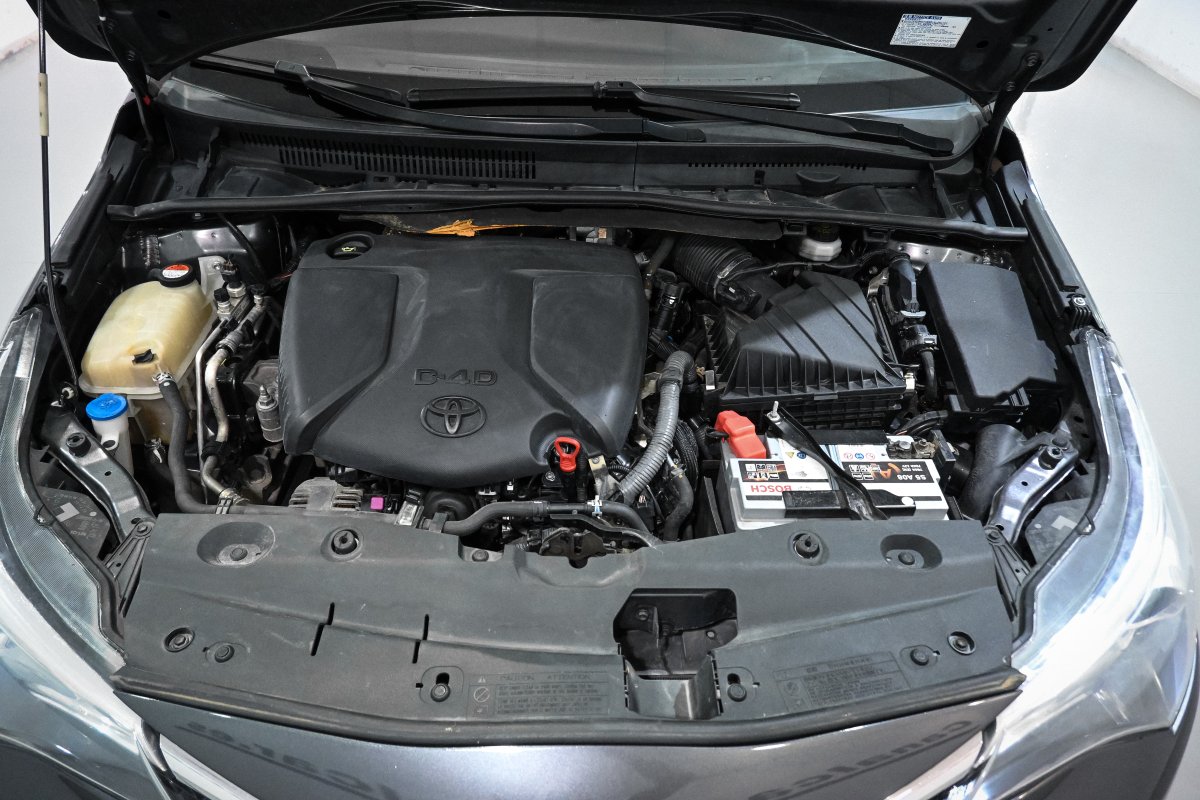 Foto Toyota Avensis 8