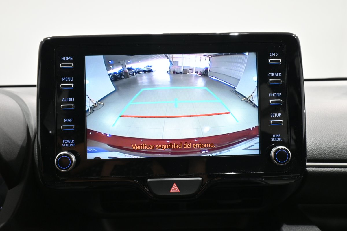 Foto Toyota Yaris 16