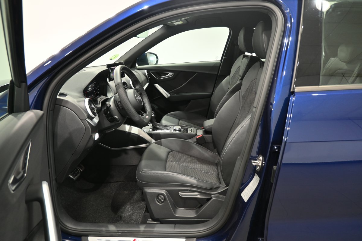 Foto Audi Q2 10