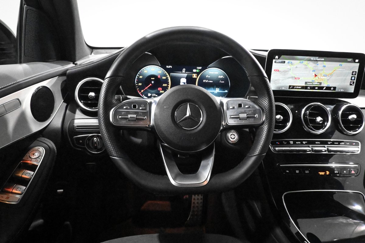 Foto Mercedes-Benz CLASE GLC Coupe 29