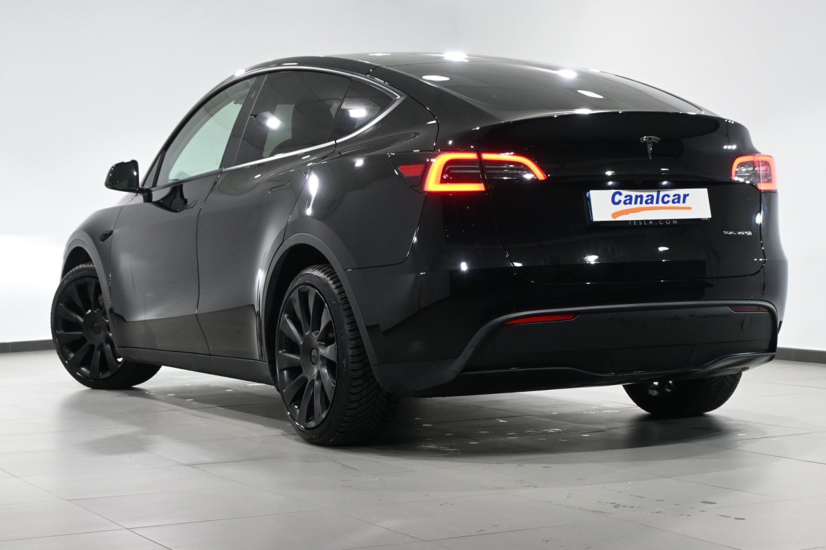 Foto Tesla model 6