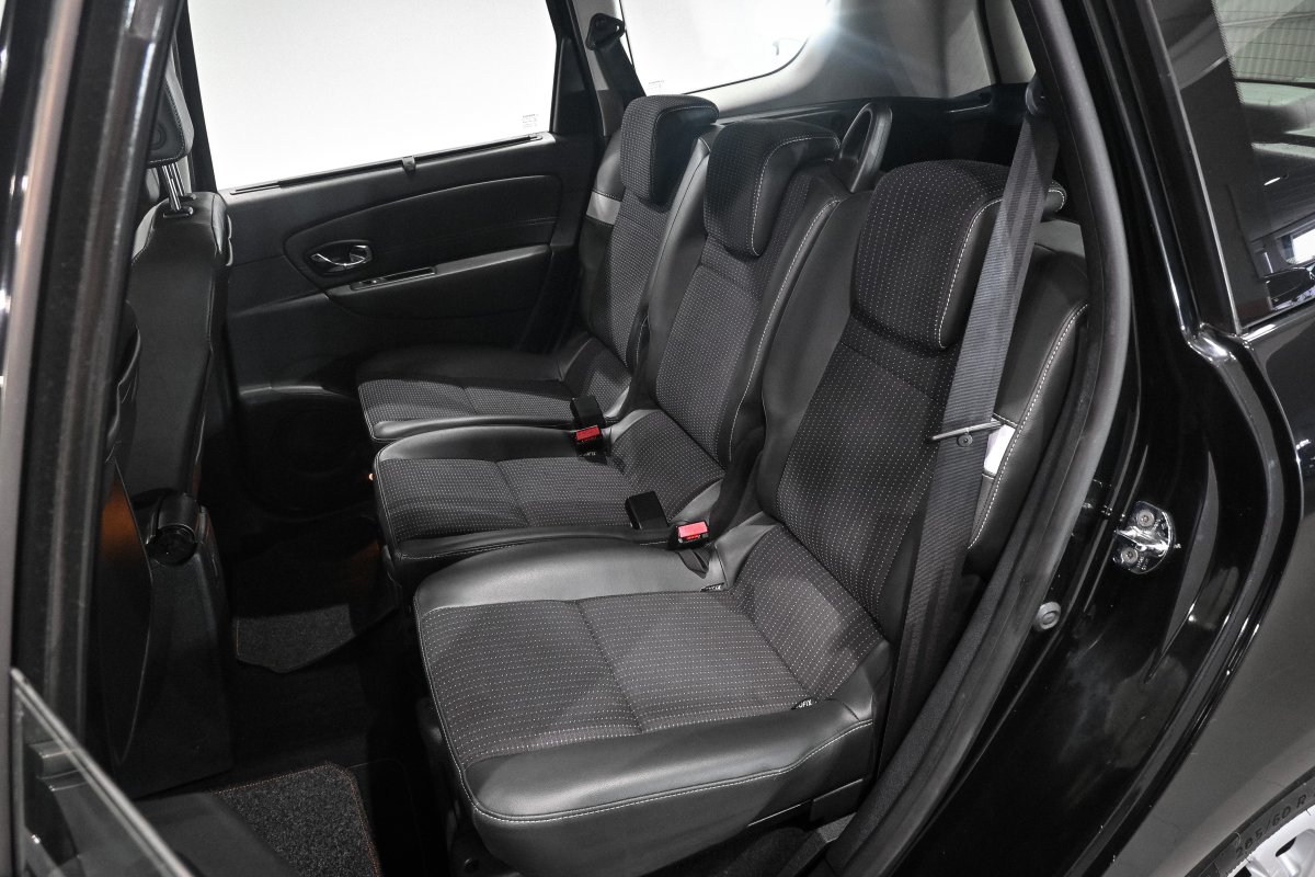 Foto Renault Grand Scenic 11
