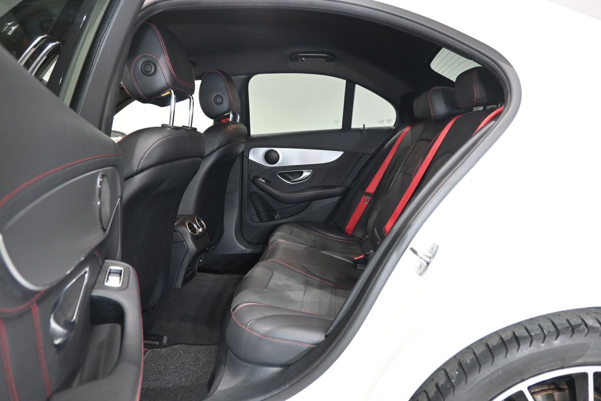 Foto Mercedes-Benz C 11