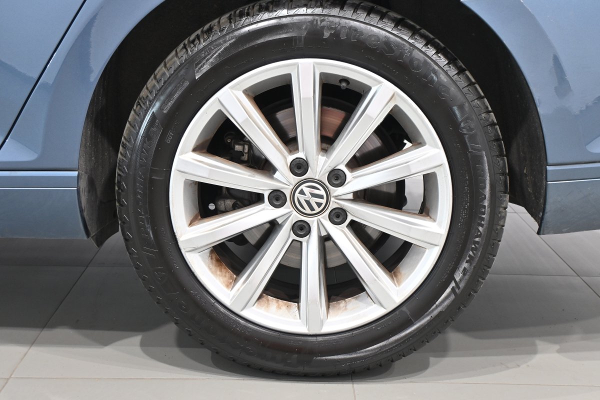 Foto Volkswagen Passat 27