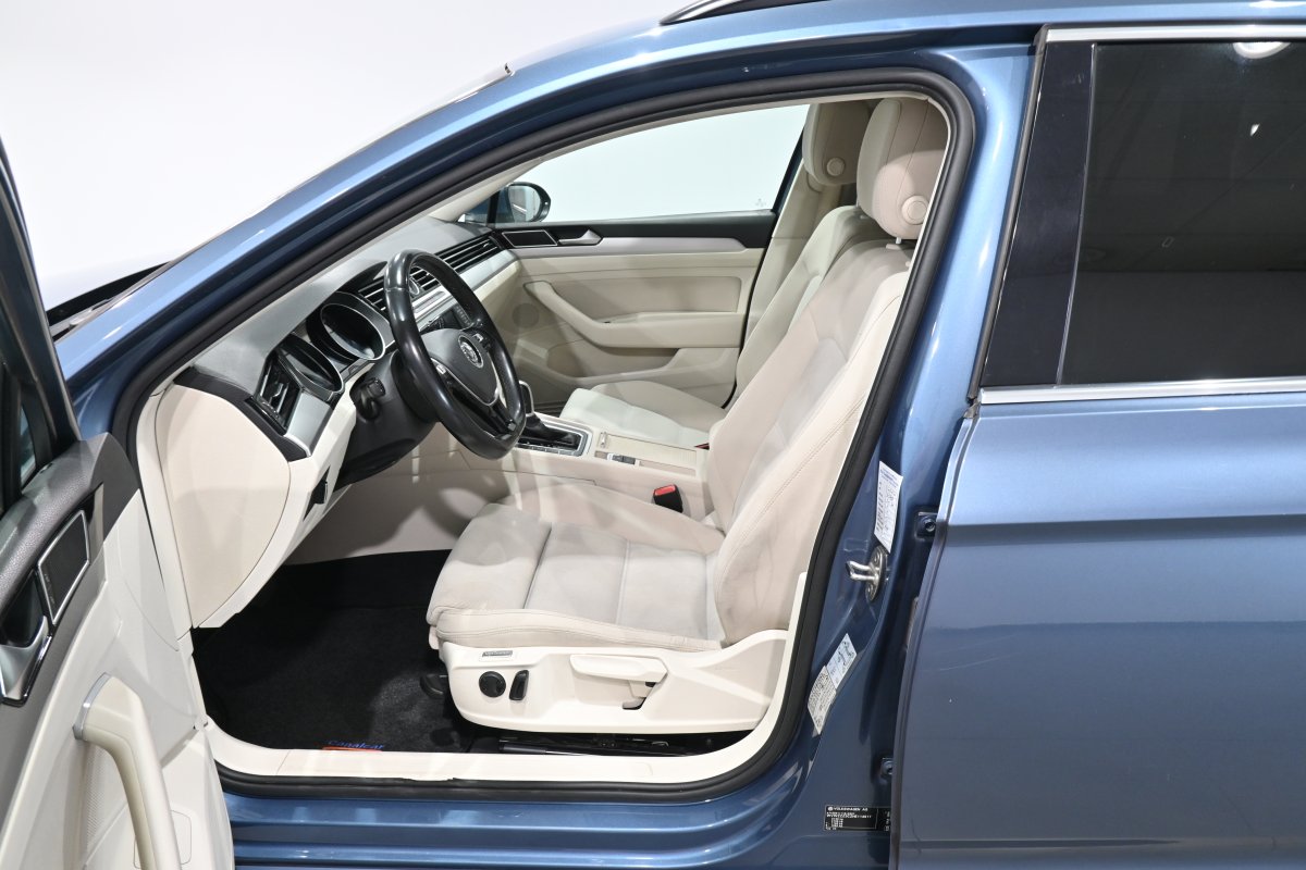Foto Volkswagen Passat 10