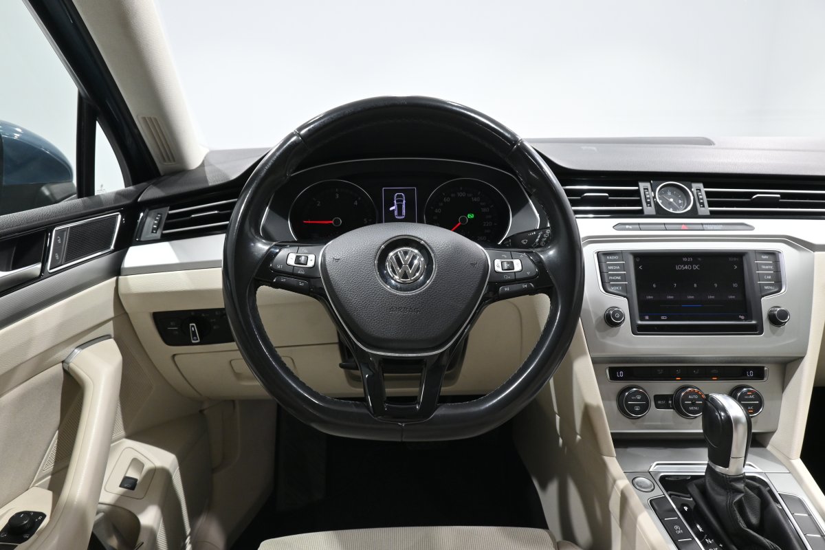 Foto Volkswagen Passat 17
