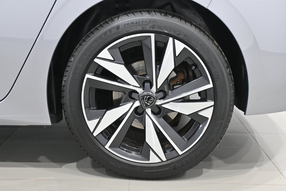 Foto Peugeot 308 30