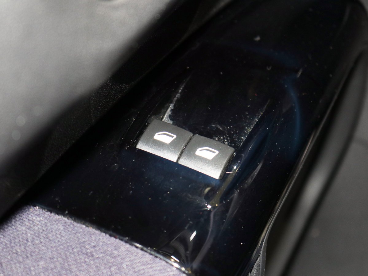 Foto Citroen C4 Cactus 26