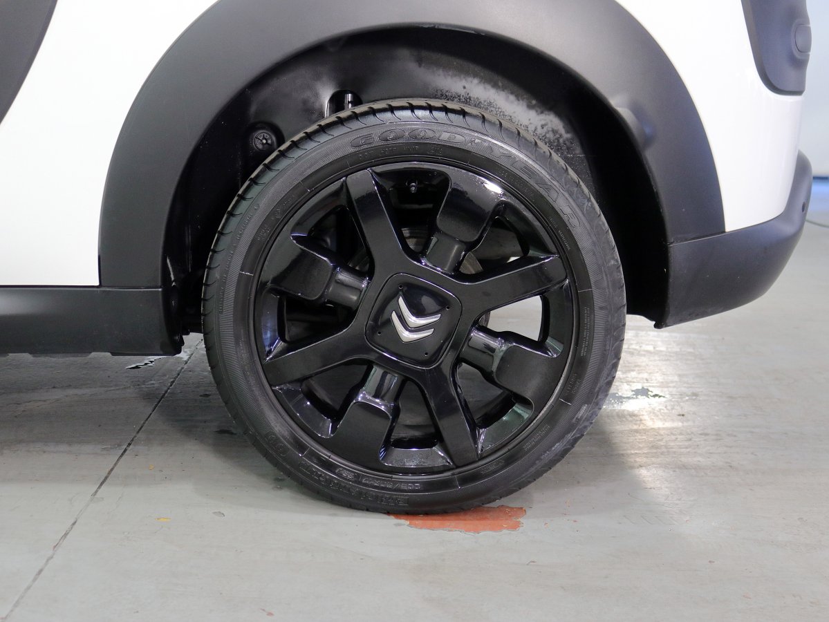 Foto Citroen C4 Cactus 33