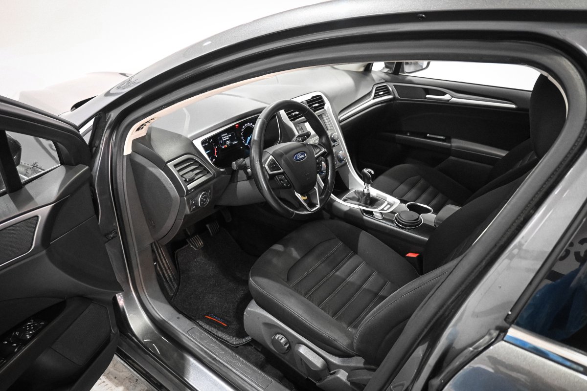 Foto Ford Mondeo 10